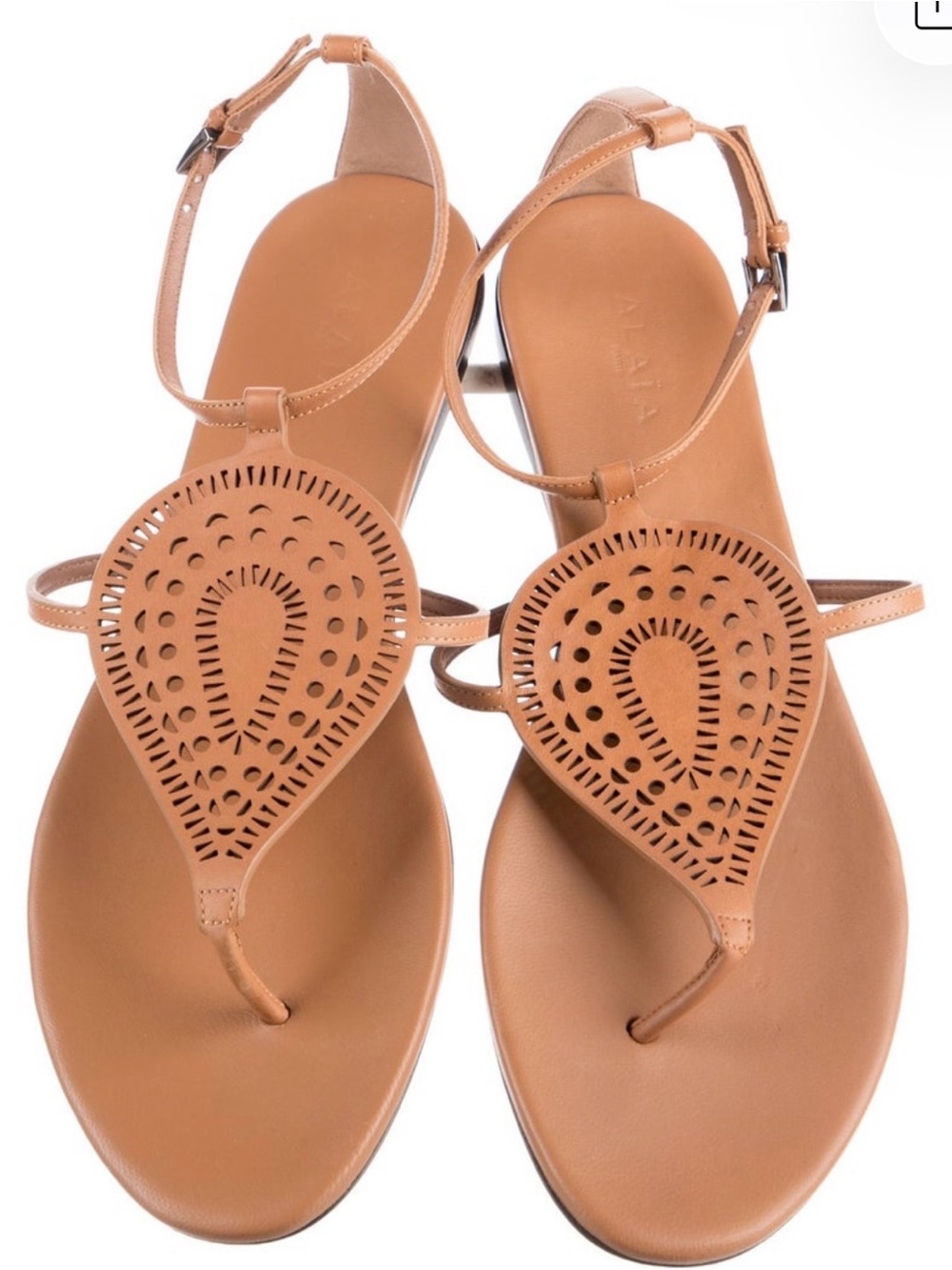 Alaïa Brown Laser-Cut Leather Thong Sandals
